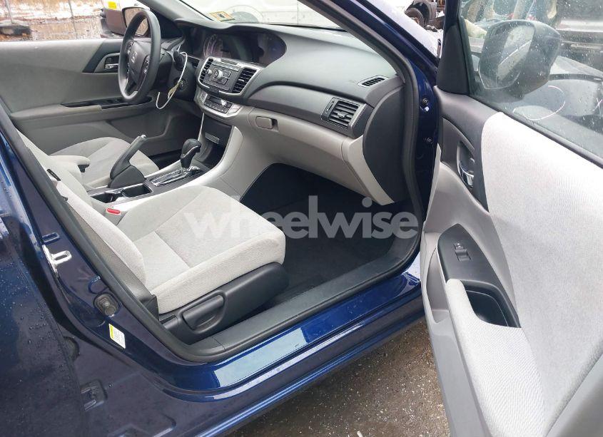 Photo 5 of 2013 Honda Accord LX (VIN 1HGCR2F34DA206374)