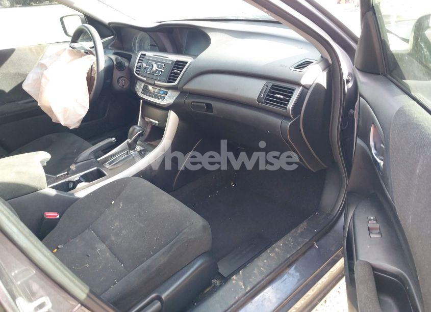 Photo 5 of 2013 Honda Accord LX (VIN 1HGCR2F34DA220470)