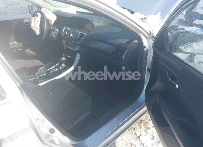 Photo 5 of 2013 Honda Accord LX (VIN 1HGCR2F34DA261049)