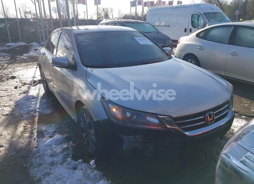 Photo 13 of 2013 Honda Accord LX (VIN 1HGCR2F34DA277820)