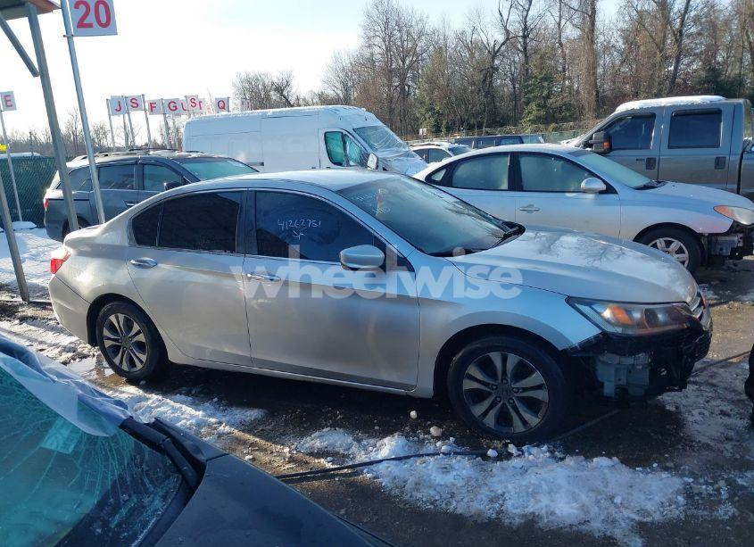 Photo 14 of 2013 Honda Accord LX (VIN 1HGCR2F34DA277820)