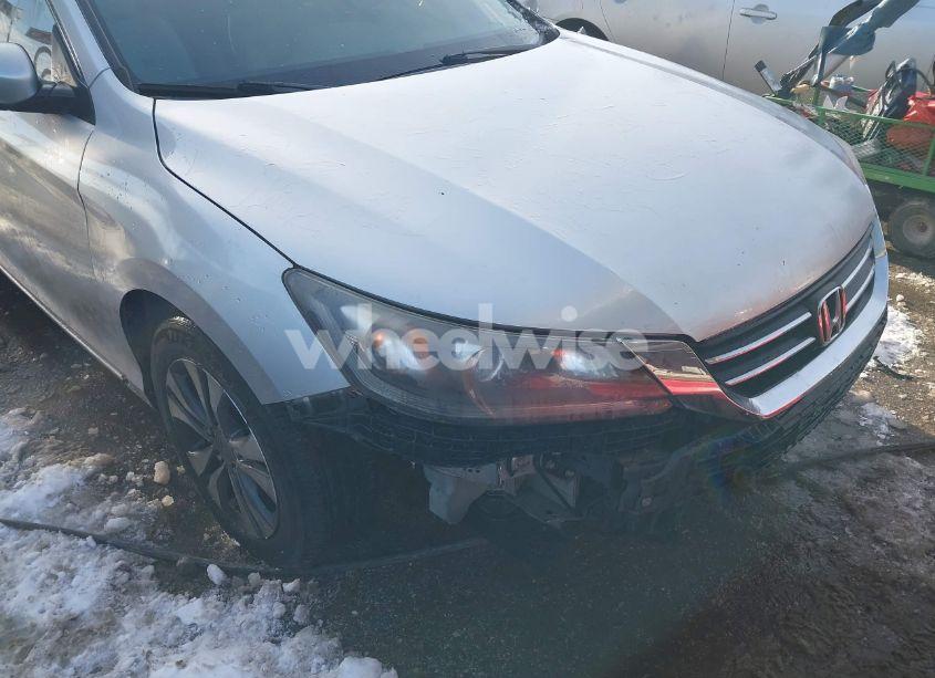 Photo 18 of 2013 Honda Accord LX (VIN 1HGCR2F34DA277820)
