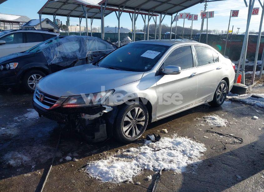 Photo 2 of 2013 Honda Accord LX (VIN 1HGCR2F34DA277820)