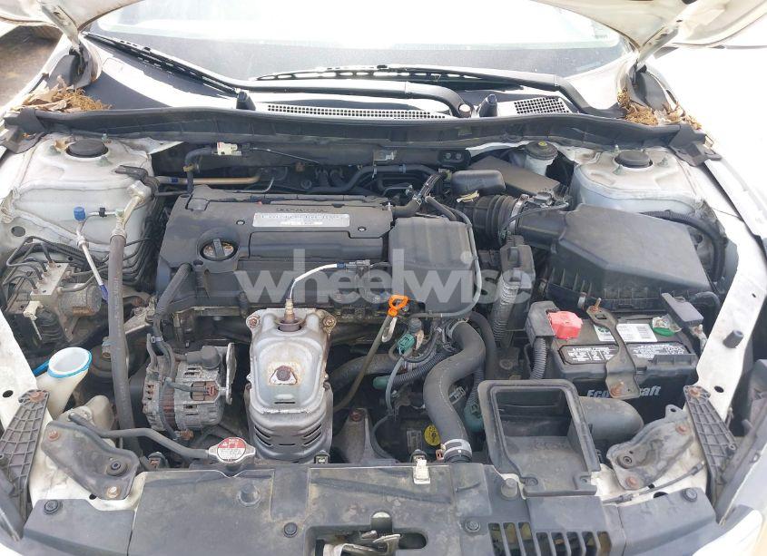 Photo 10 of 2014 Honda Accord LX (VIN 1HGCR2F34EA032548)