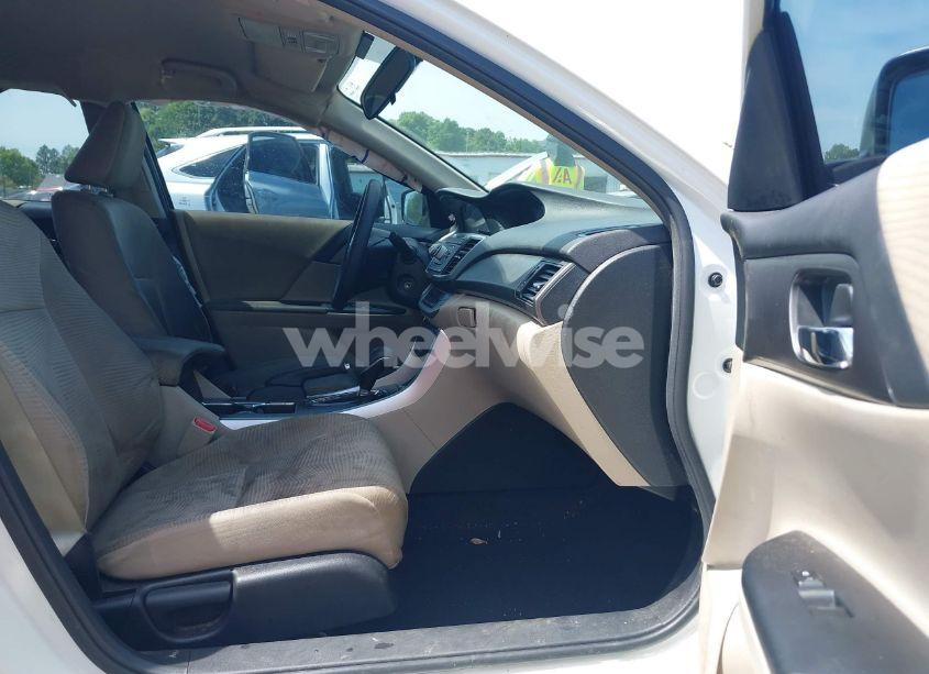 Photo 5 of 2014 Honda Accord LX (VIN 1HGCR2F34EA032548)