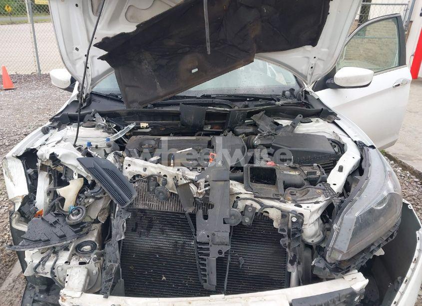 Photo 10 of 2014 Honda Accord LX (VIN 1HGCR2F34EA187195)