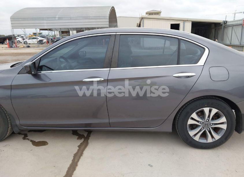 Photo 14 of 2015 Honda Accord LX (VIN 1HGCR2F34FA025455)