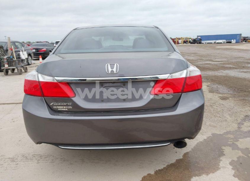 Photo 16 of 2015 Honda Accord LX (VIN 1HGCR2F34FA025455)