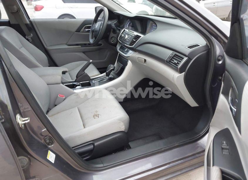 Photo 5 of 2015 Honda Accord LX (VIN 1HGCR2F34FA025455)