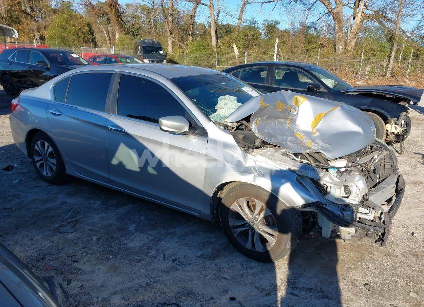 2015 Honda Accord LX (VIN 1HGCR2F34FA137723) main photo