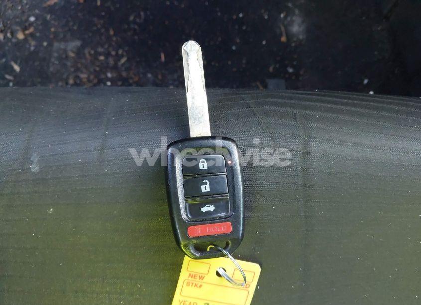 Photo 11 of 2015 Honda Accord LX (VIN 1HGCR2F34FA137723)