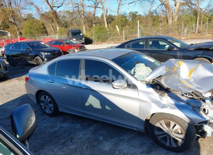 Photo 14 of 2015 Honda Accord LX (VIN 1HGCR2F34FA137723)