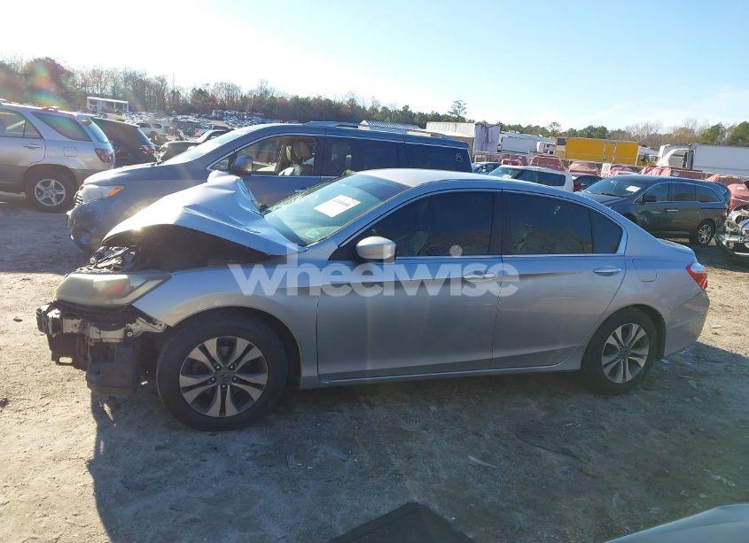 Photo 15 of 2015 Honda Accord LX (VIN 1HGCR2F34FA137723)
