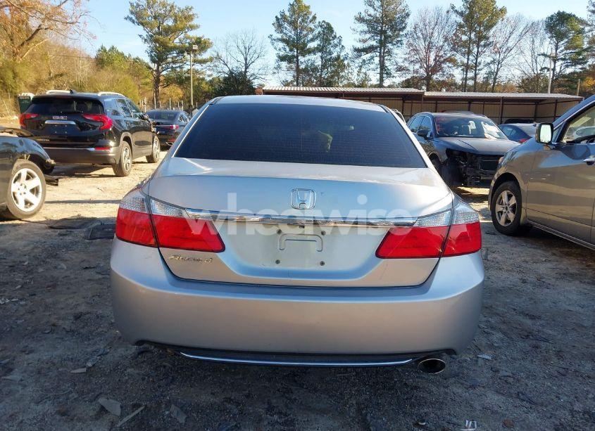 Photo 17 of 2015 Honda Accord LX (VIN 1HGCR2F34FA137723)