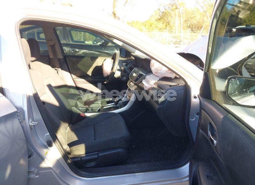 Photo 5 of 2015 Honda Accord LX (VIN 1HGCR2F34FA137723)