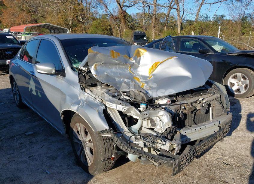 Photo 6 of 2015 Honda Accord LX (VIN 1HGCR2F34FA137723)