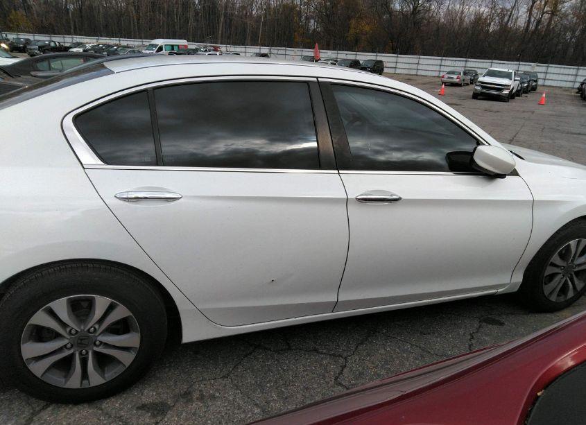 Photo 13 of 2015 Honda Accord LX (VIN 1HGCR2F34FA140444)