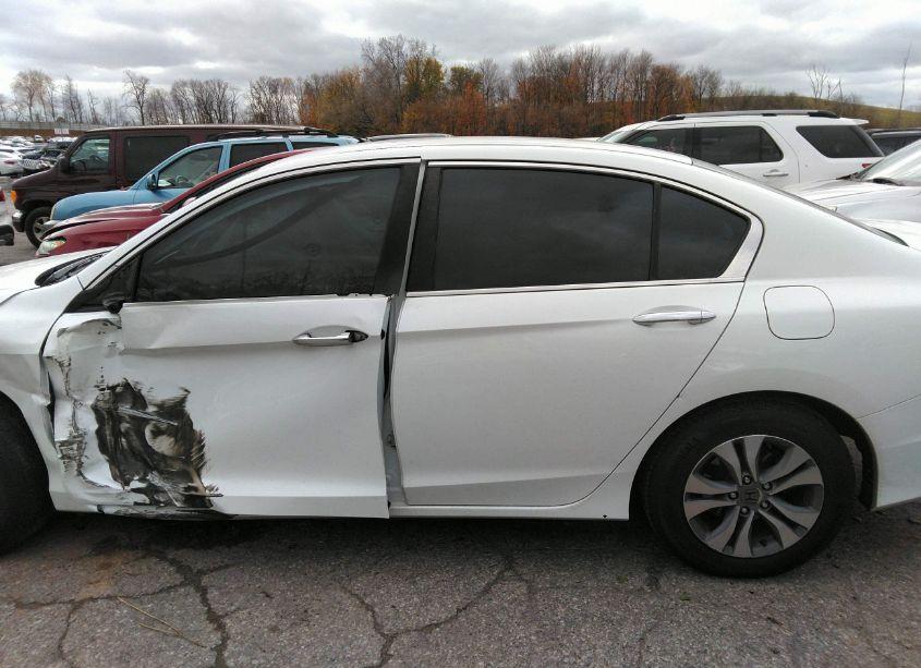 Photo 14 of 2015 Honda Accord LX (VIN 1HGCR2F34FA140444)