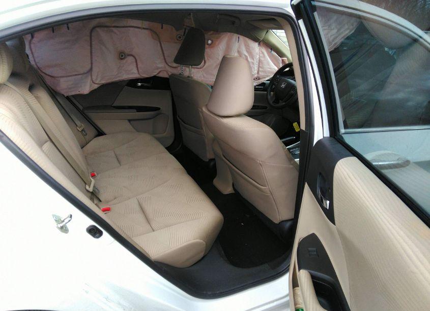 Photo 8 of 2015 Honda Accord LX (VIN 1HGCR2F34FA140444)