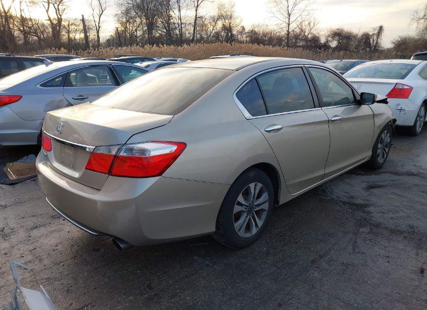 Photo 4 of 2015 Honda Accord LX (VIN 1HGCR2F34FA174352)