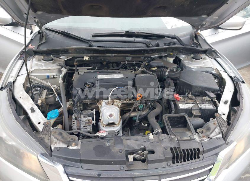 Photo 10 of 2015 Honda Accord LX (VIN 1HGCR2F34FA189191)