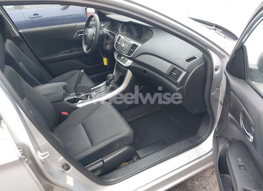 Photo 5 of 2015 Honda Accord LX (VIN 1HGCR2F34FA189191)