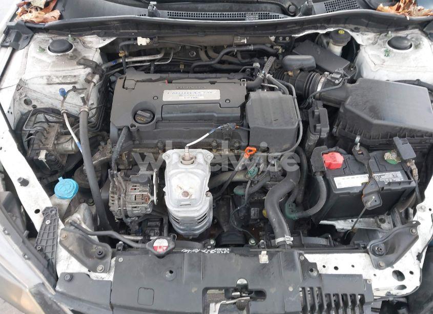 Photo 10 of 2015 Honda Accord LX (VIN 1HGCR2F34FA214798)