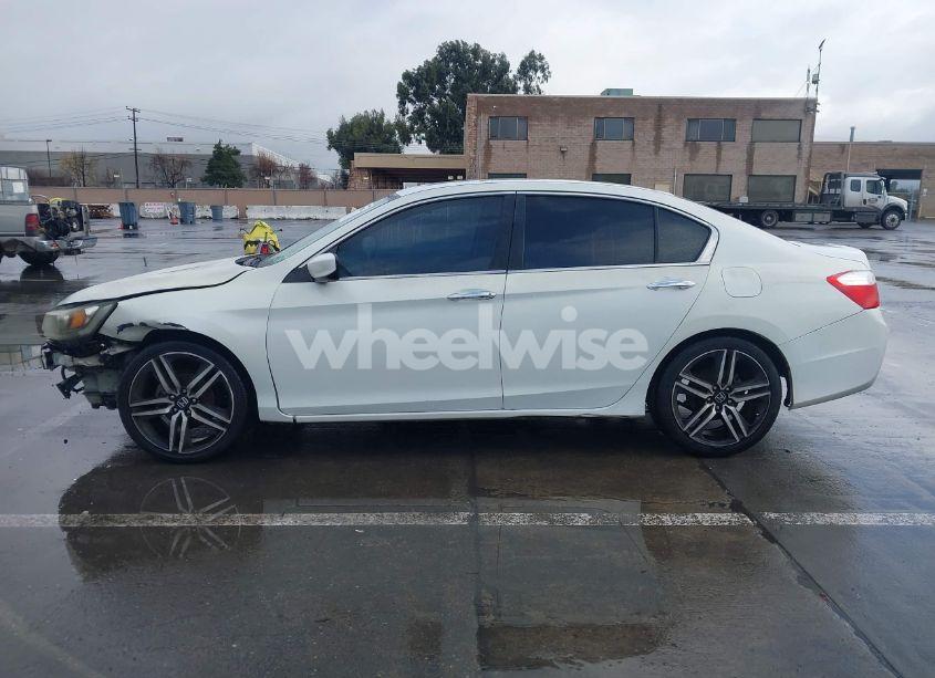 Photo 15 of 2015 Honda Accord LX (VIN 1HGCR2F34FA214798)