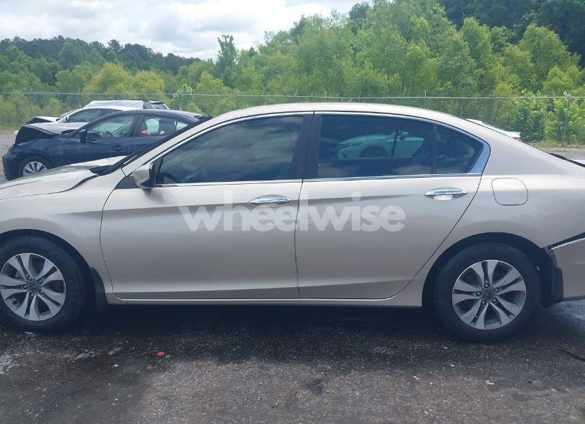 Photo 14 of 2015 Honda Accord LX (VIN 1HGCR2F34FA215465)