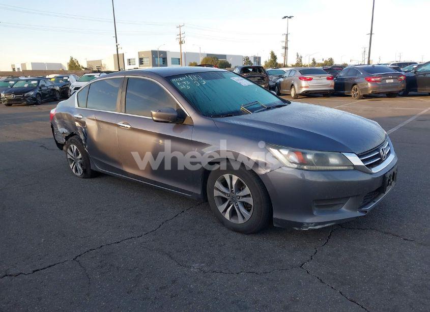 2015 Honda Accord LX (VIN 1HGCR2F34FA217488) main photo