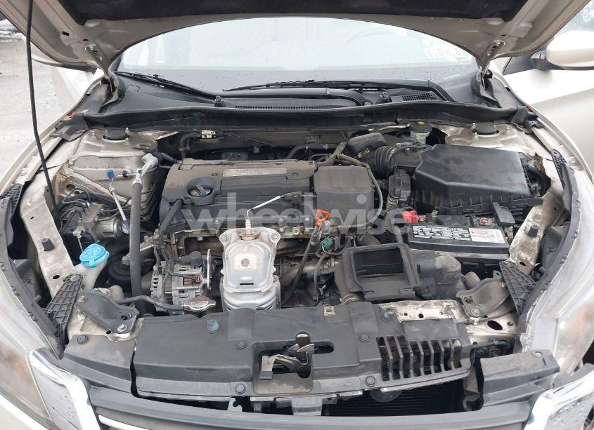 Photo 10 of 2015 Honda Accord LX (VIN 1HGCR2F34FA219869)