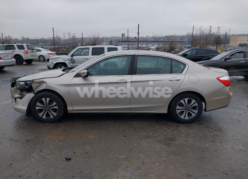 Photo 14 of 2015 Honda Accord LX (VIN 1HGCR2F34FA219869)