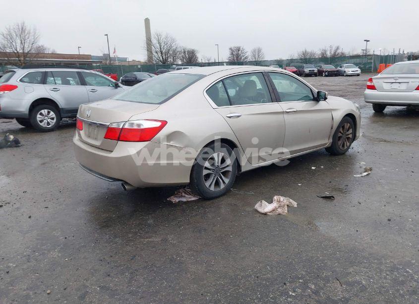 Photo 4 of 2015 Honda Accord LX (VIN 1HGCR2F34FA219869)