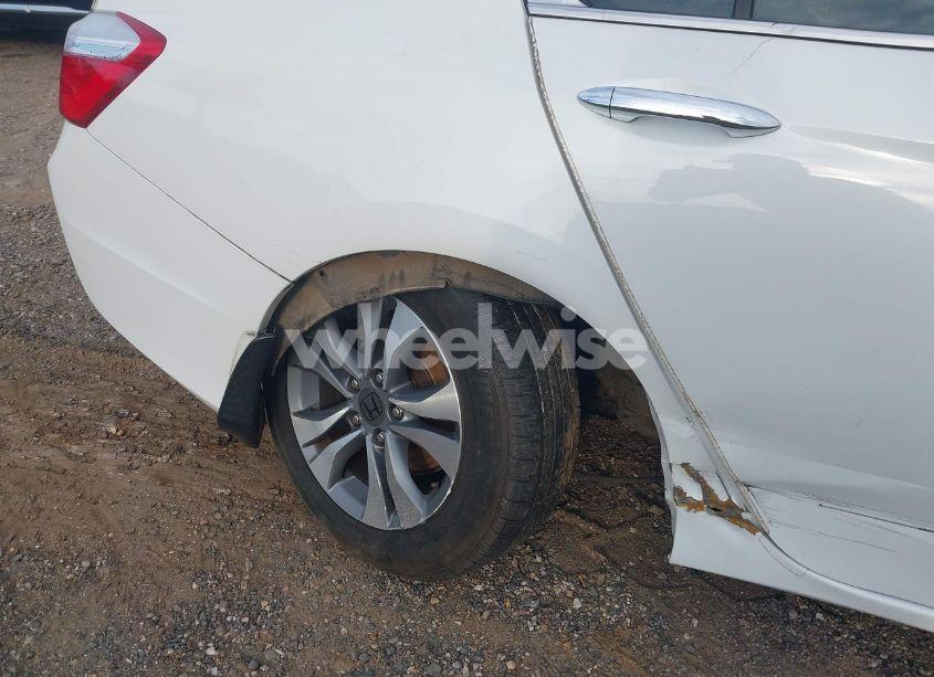 Photo 12 of 2015 Honda Accord LX (VIN 1HGCR2F34FA220990)