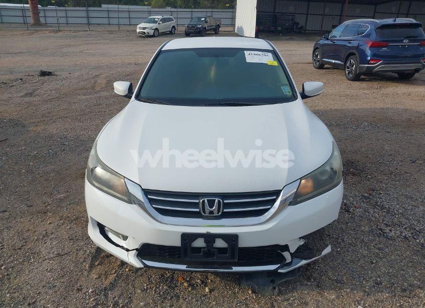 Photo 13 of 2015 Honda Accord LX (VIN 1HGCR2F34FA220990)