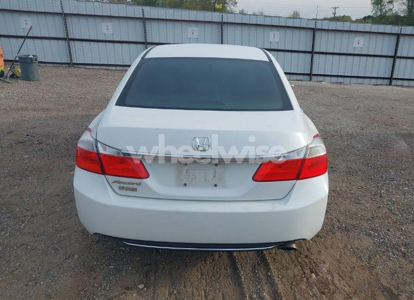 Photo 17 of 2015 Honda Accord LX (VIN 1HGCR2F34FA220990)