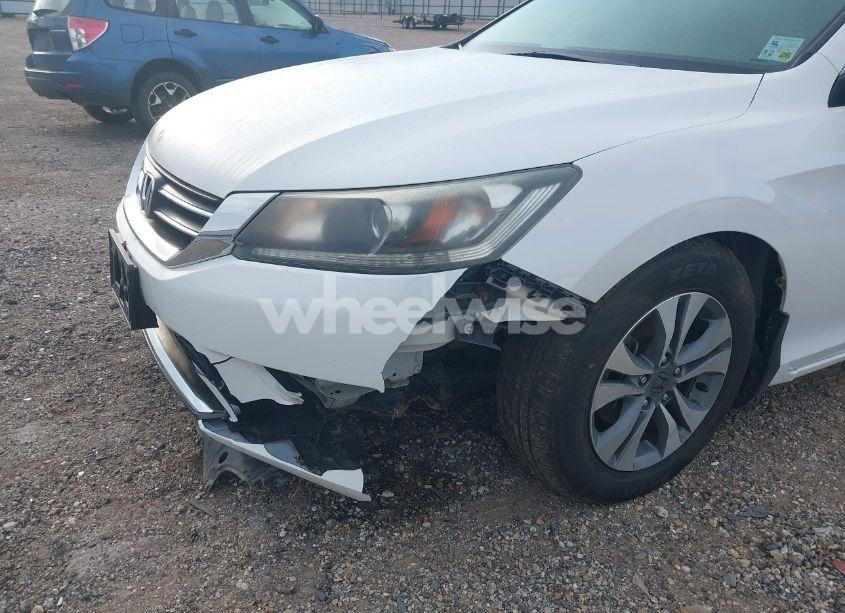 Photo 18 of 2015 Honda Accord LX (VIN 1HGCR2F34FA220990)