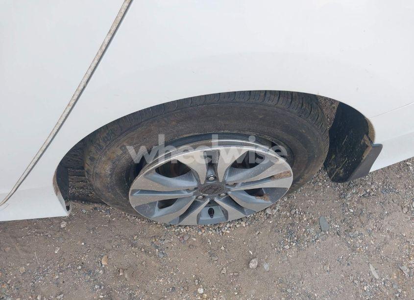 Photo 19 of 2015 Honda Accord LX (VIN 1HGCR2F34FA220990)