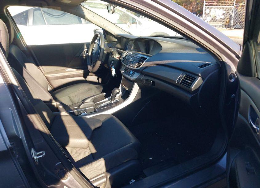 Photo 5 of 2015 Honda Accord LX (VIN 1HGCR2F34FA236798)