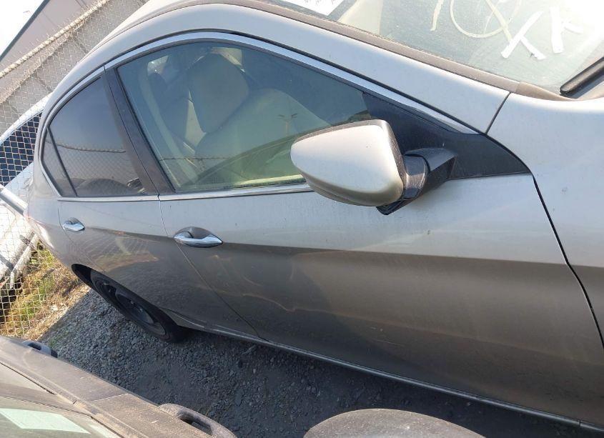 Photo 13 of 2015 Honda Accord LX (VIN 1HGCR2F34FA268649)