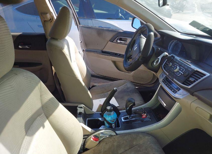 Photo 5 of 2015 Honda Accord LX (VIN 1HGCR2F34FA268649)