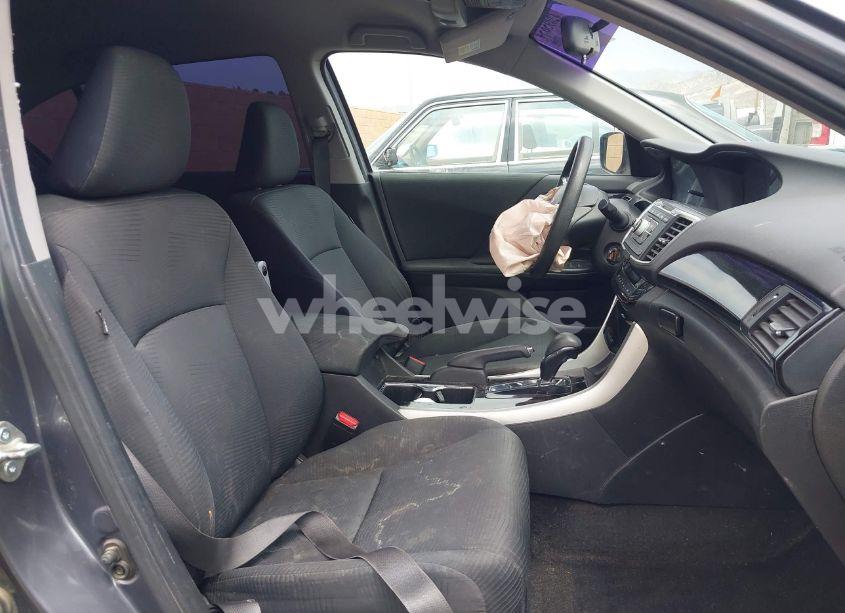 Photo 5 of 2016 Honda Accord LX (VIN 1HGCR2F34GA008446)