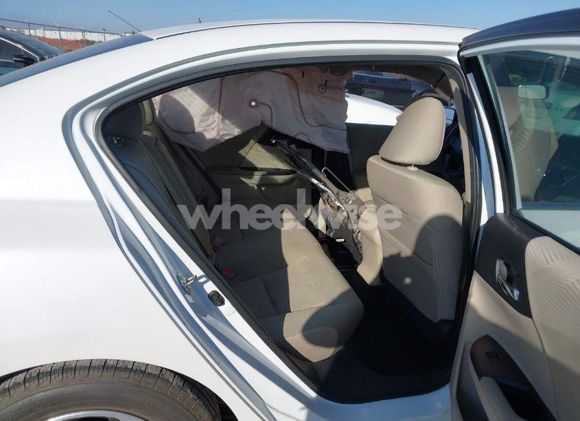 Photo 8 of 2016 Honda Accord LX (VIN 1HGCR2F34GA018524)