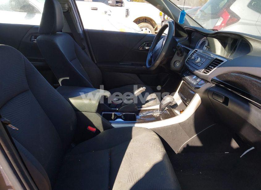 Photo 5 of 2016 Honda Accord LX (VIN 1HGCR2F34GA044959)