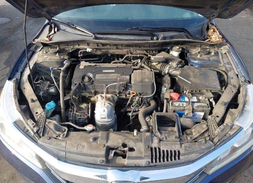 Photo 10 of 2016 Honda Accord LX (VIN 1HGCR2F34GA064824)