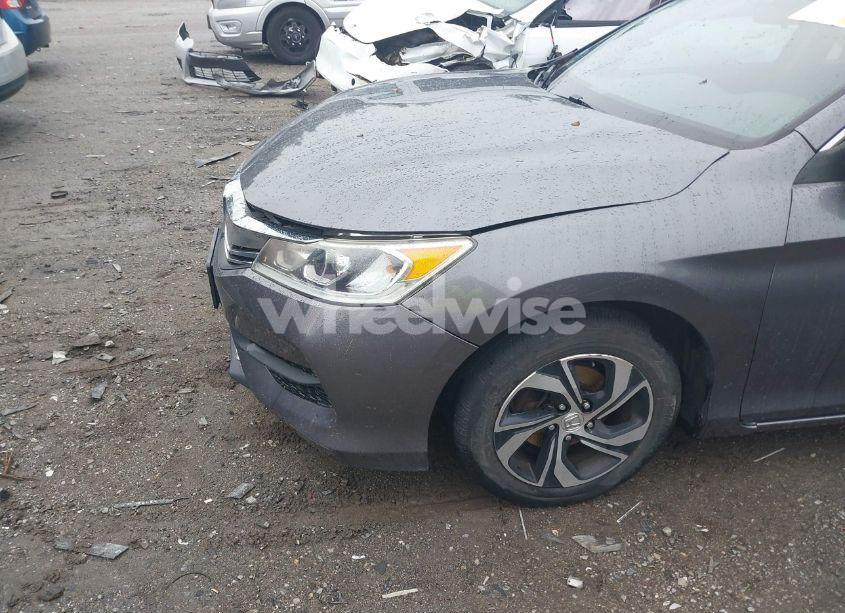 Photo 6 of 2016 Honda Accord LX (VIN 1HGCR2F34GA131437)