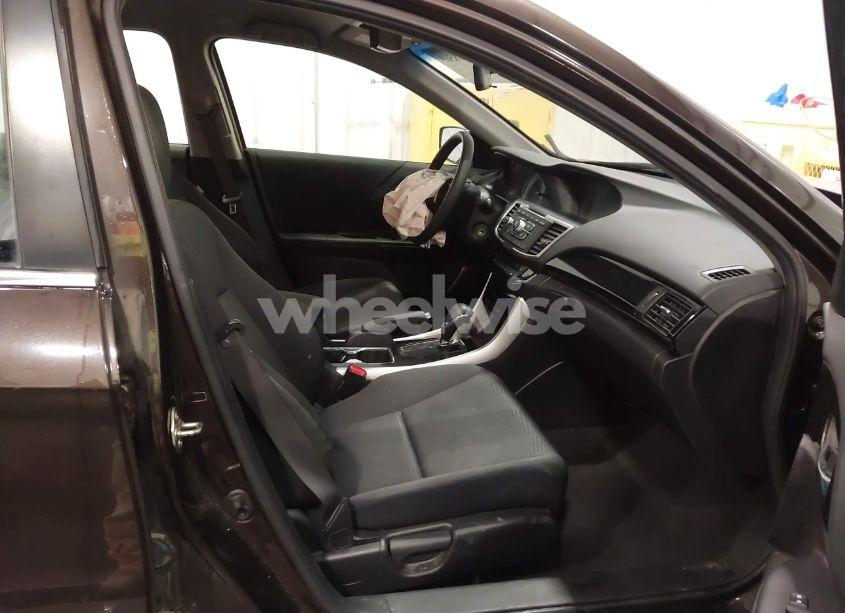 Photo 5 of 2016 Honda Accord LX (VIN 1HGCR2F34GA227892)