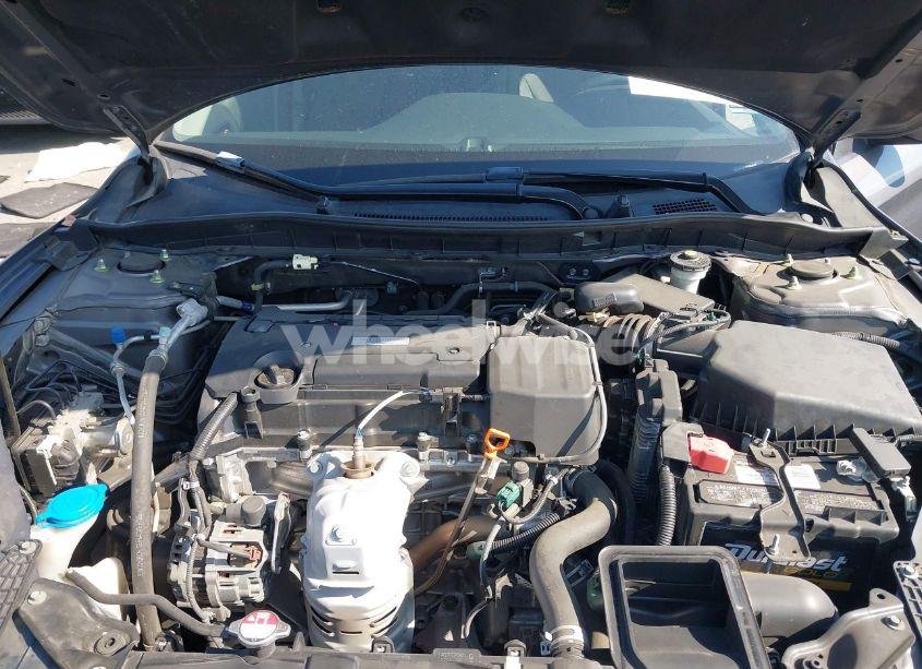 Photo 10 of 2017 Honda Accord LX (VIN 1HGCR2F34HA035034)