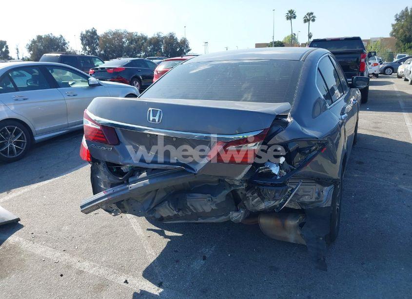 Photo 4 of 2017 Honda Accord LX (VIN 1HGCR2F34HA035034)