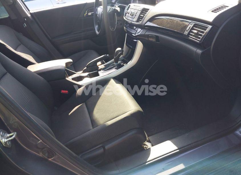 Photo 5 of 2017 Honda Accord LX (VIN 1HGCR2F34HA035034)